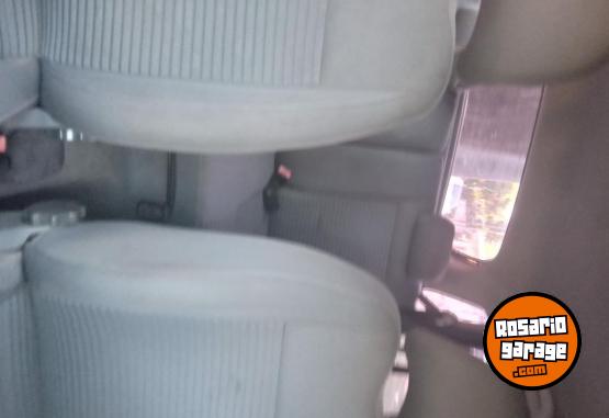 Autos - Volkswagen Suran 2009 GNC 156000Km - En Venta