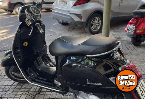 Motos - Vespa Vespa Gts 300 super 2018 Nafta 11000Km - En Venta