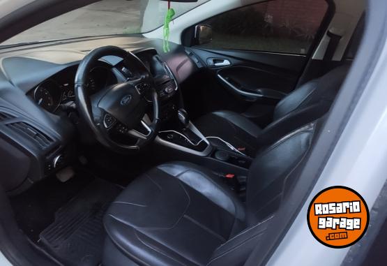 Autos - Ford Focus 2.0 SE plus power 2017 Nafta 125000Km - En Venta