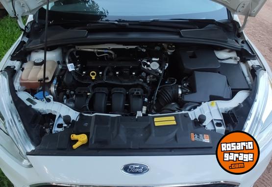 Autos - Ford Focus 2.0 SE plus power 2017 Nafta 125000Km - En Venta