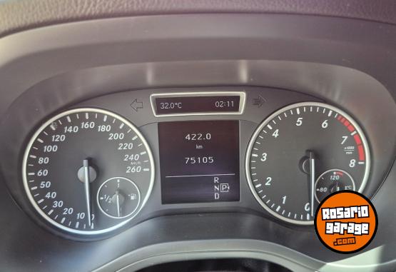 Autos - Mercedes Benz B200 2013 Nafta 75120Km - En Venta