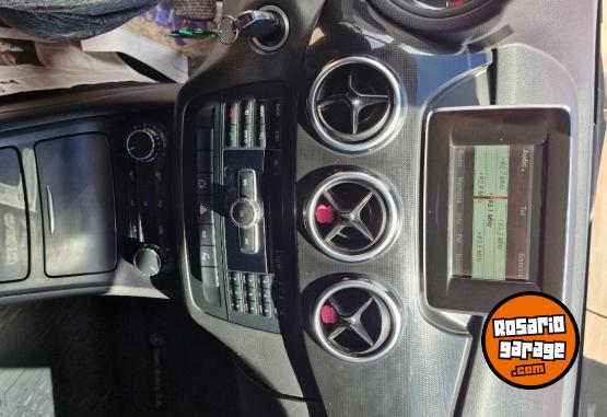 Autos - Mercedes Benz B200 2013 Nafta 75120Km - En Venta