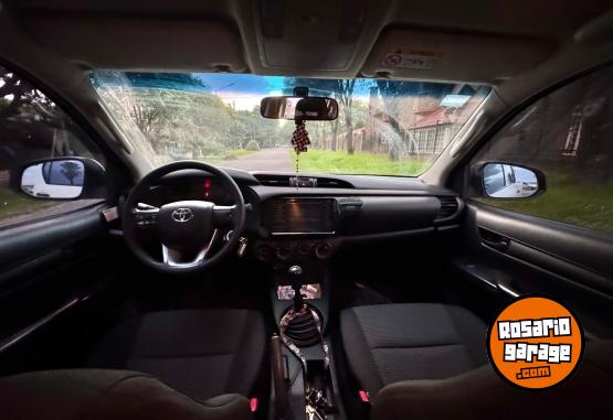 Camionetas - Toyota Hilux 2020 Diesel 220000Km - En Venta