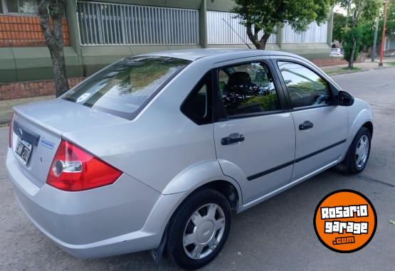 Autos - Ford Fiesta max ambiente 1.6 2005 Nafta 148000Km - En Venta