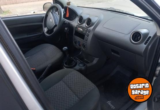 Autos - Ford Fiesta max ambiente 1.6 2005 Nafta 148000Km - En Venta