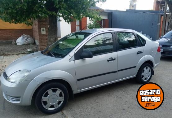 Autos - Ford Fiesta max ambiente 1.6 2005 Nafta 148000Km - En Venta