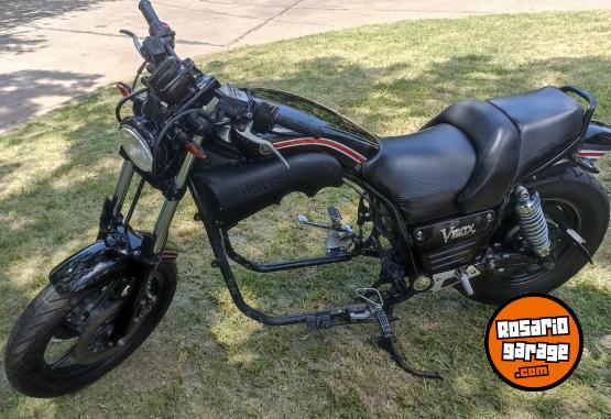Motos - Yamaha Vmax1200 1985 Nafta 28194Km - En Venta