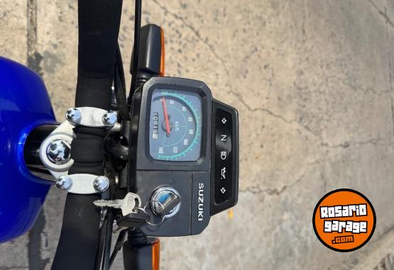 Motos - Suzuki Ax100 2017 Nafta 10000Km - En Venta