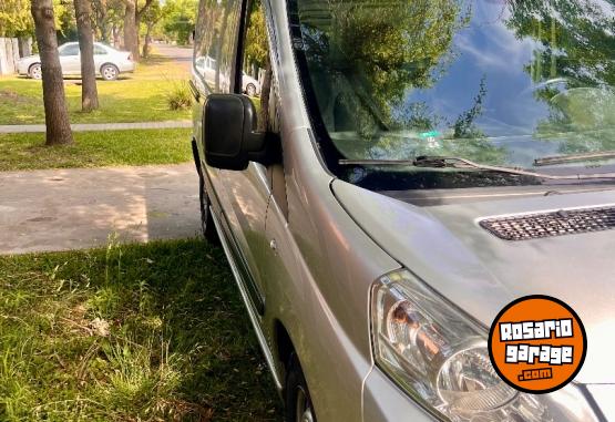 Utilitarios - Peugeot 1.6 HDI 2014 Diesel 296000Km - En Venta