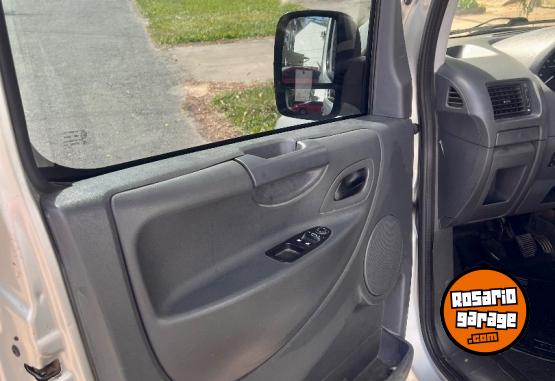 Utilitarios - Peugeot 1.6 HDI 2014 Diesel 296000Km - En Venta