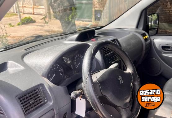 Utilitarios - Peugeot 1.6 HDI 2014 Diesel 296000Km - En Venta