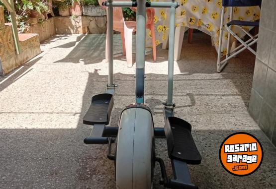 Deportes - Máquina Escaladora con panel digital, perfecta - En Venta