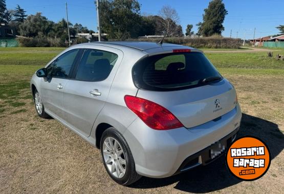 Autos - Peugeot 308 2013 Nafta 130000Km - En Venta
