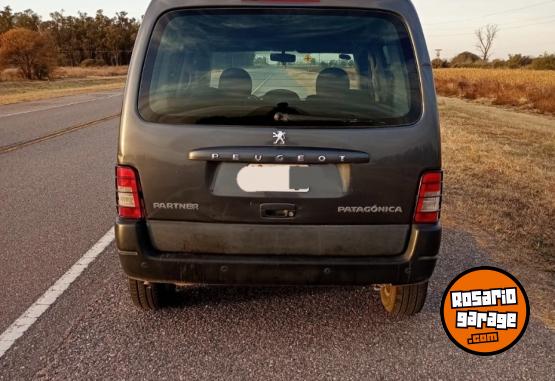 Utilitarios - Peugeot Partner patagonica gnc pe 2014 GNC 146000Km - En Venta