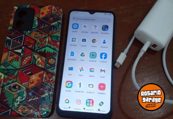 Telefon�a - Liquido moto E13 64 GB Libre nuevo con cargador y funda 3 meses de uso - En Venta