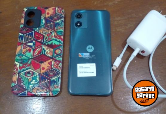 Telefon�a - Liquido moto E13 64 GB Libre nuevo con cargador y funda 3 meses de uso - En Venta