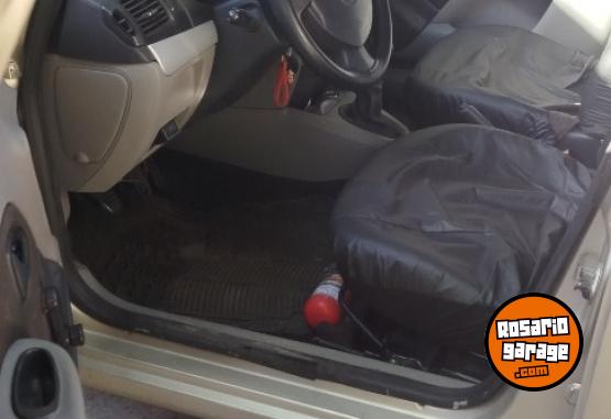 Autos - Renault Symbol 2013 GNC 169000Km - En Venta