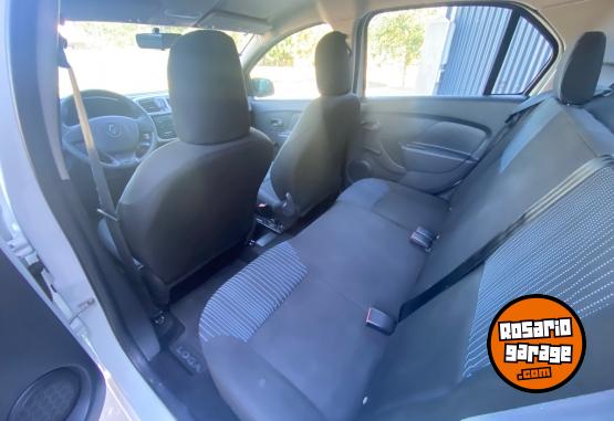 Autos - Renault Logan Authentique 1.6 2019 Nafta 150000Km - En Venta