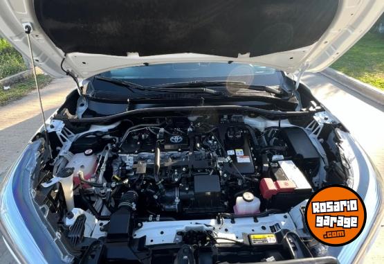 Autos - Toyota COROLLA CROSS XEI HEV 1.8 2022 Electrico / Hibrido 60000Km - En Venta