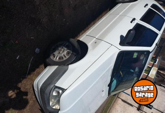 Autos - Fiat Sedan fire 2010 GNC 290000Km - En Venta