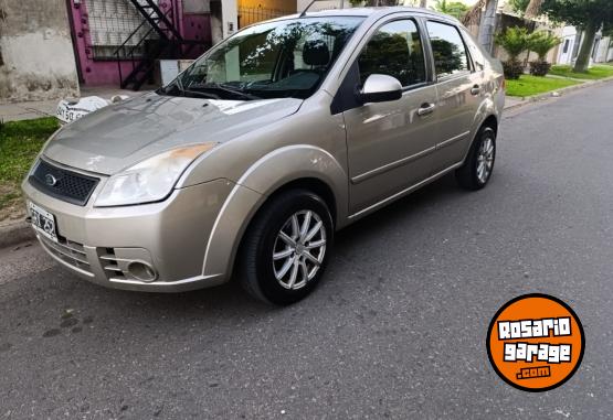 Autos - Ford Fiesta Max Edge Plus 2007 GNC 261000Km - En Venta