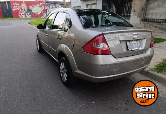 Autos - Ford Fiesta Max Edge Plus 2007 GNC 261000Km - En Venta