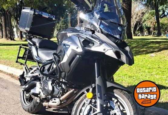 Motos - Benelli TRK 502 2023 Nafta 8400Km - En Venta