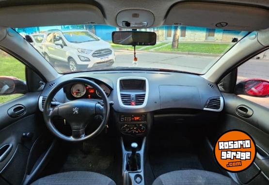 Autos - Peugeot 207 Active 2014 Nafta 110000Km - En Venta