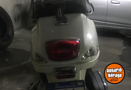 Motos - Vespa vxl 150 2017 Nafta 10000Km - En Venta