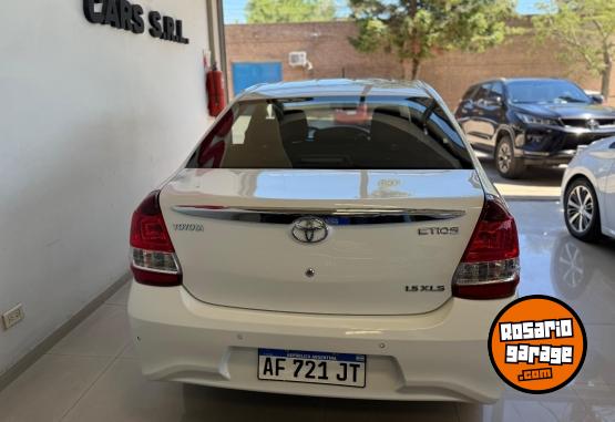 Autos - Toyota Etios XLS 2023 Nafta 92000Km - En Venta
