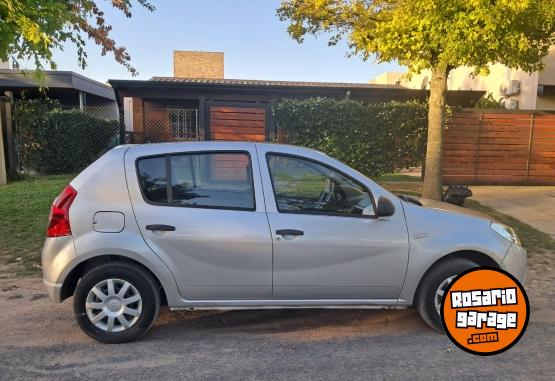 Autos - Renault Sandero 2010 GNC 135000Km - En Venta