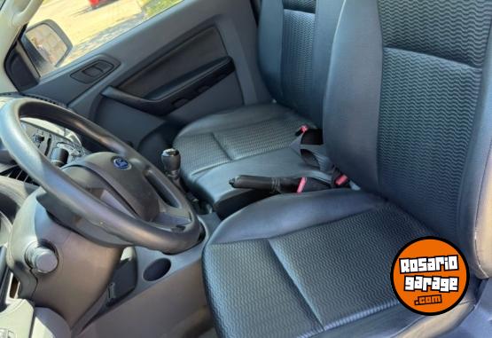 Camionetas - Ford Ranger CS 4x2 XL 2.5L N 2013 Nafta 63150Km - En Venta