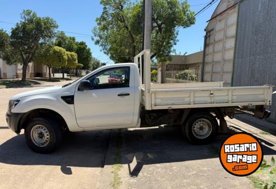 Camionetas - Ford Ranger CS 4x2 XL 2.5L N 2013 Nafta 63150Km - En Venta
