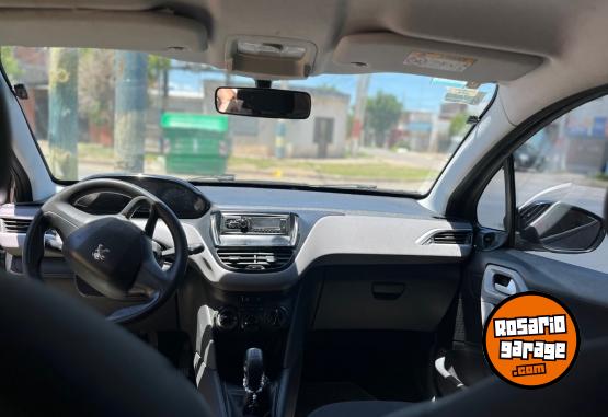 Autos - Peugeot 208 2019 Nafta 98000Km - En Venta