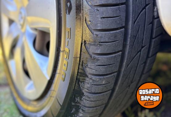 Autos - Toyota Etios 2015 Nafta 116000Km - En Venta