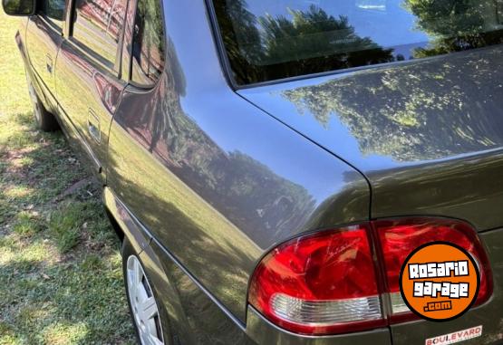Autos - Chevrolet Corsa Classic Siena Gol 2015 GNC 126000Km - En Venta