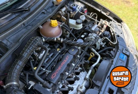 Autos - Chevrolet Corsa Classic Siena Gol 2015 GNC 126000Km - En Venta