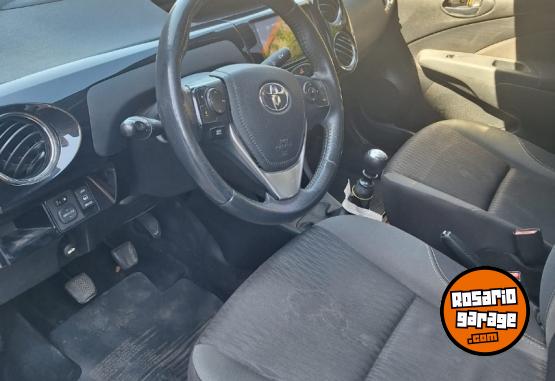 Autos - Toyota Etios XLS 2017 FULL 2017 Nafta 128000Km - En Venta