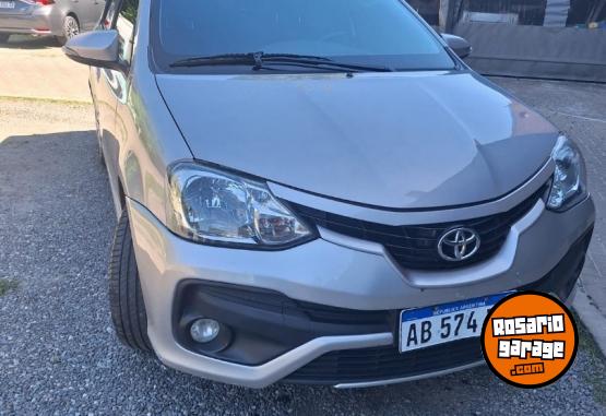 Autos - Toyota Etios XLS 2017 FULL 2017 Nafta 128000Km - En Venta