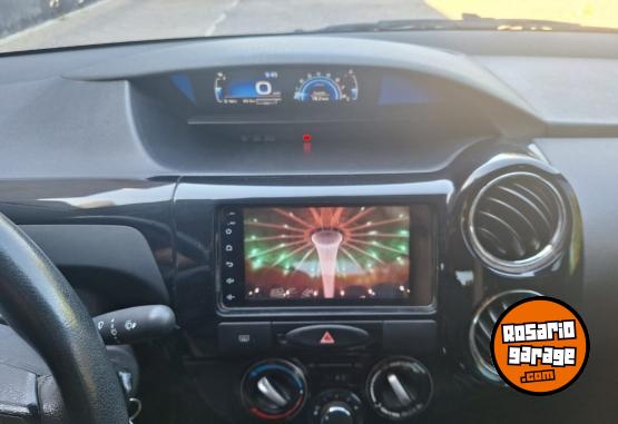 Autos - Toyota Etios XLS 2017 FULL 2017 Nafta 128000Km - En Venta