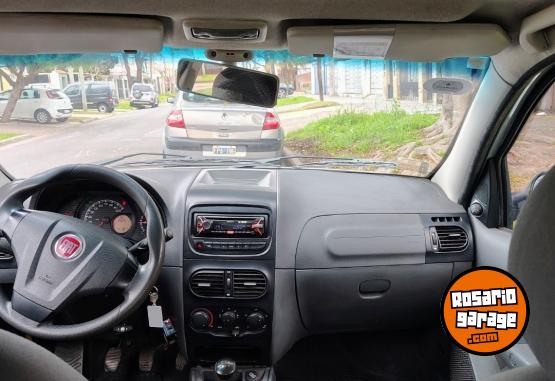 Autos - Fiat Siena 2015 GNC 120000Km - En Venta