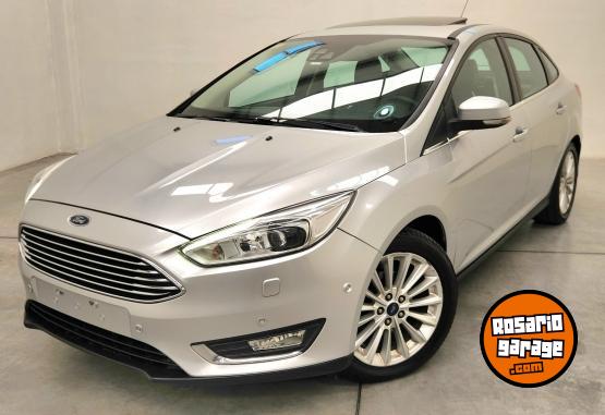 Autos - Ford Focus 2.0 Titanium 2017 Nafta 120000Km - En Venta
