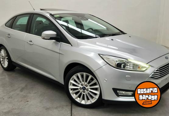 Autos - Ford Focus 2.0 Titanium 2017 Nafta 120000Km - En Venta
