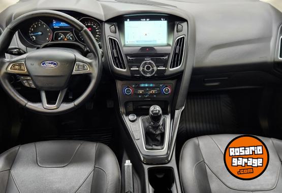 Autos - Ford Focus 2.0 Titanium 2017 Nafta 120000Km - En Venta