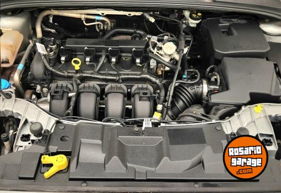 Autos - Ford Focus 2.0 Titanium 2017 Nafta 120000Km - En Venta