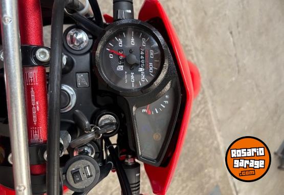 Motos - Honda Xr190 l 2024 Nafta 4800Km - En Venta