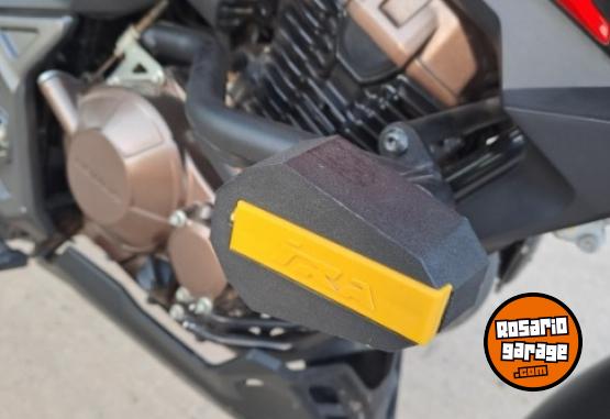 Motos - Honda CB 300 Twister 2024 Nafta 3700Km - En Venta