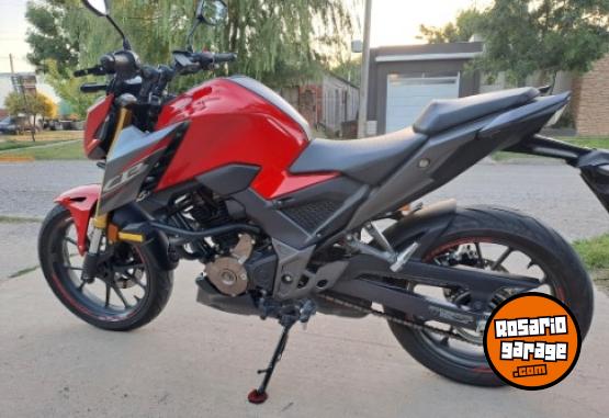 Motos - Honda CB 300 Twister 2024 Nafta 3700Km - En Venta