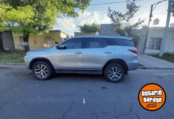 Autos - Toyota Srx 2016 Diesel 160Km - En Venta