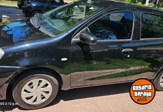 Autos - Toyota Etios 2023 Nafta 19200Km - En Venta